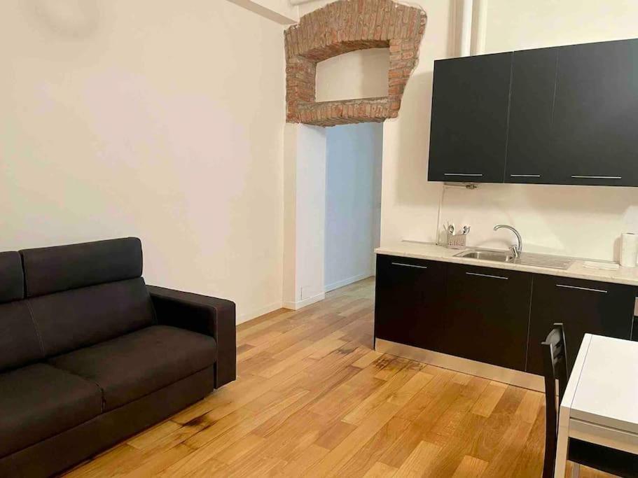 Isola - Garibaldi Lovely Apt. With Netflix And Wifi มิลาน ภายนอก รูปภาพ