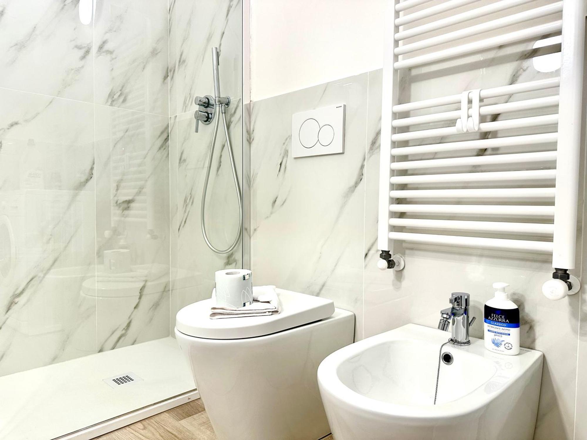 Isola - Garibaldi Lovely Apt. With Netflix And Wifi มิลาน ภายนอก รูปภาพ