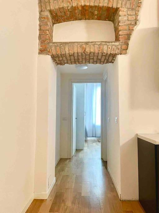 Isola - Garibaldi Lovely Apt. With Netflix And Wifi มิลาน ภายนอก รูปภาพ
